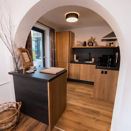 Mountainlodge Tirol Apartment *
