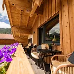 شقة Mountainlodge Tirol بيروانغ